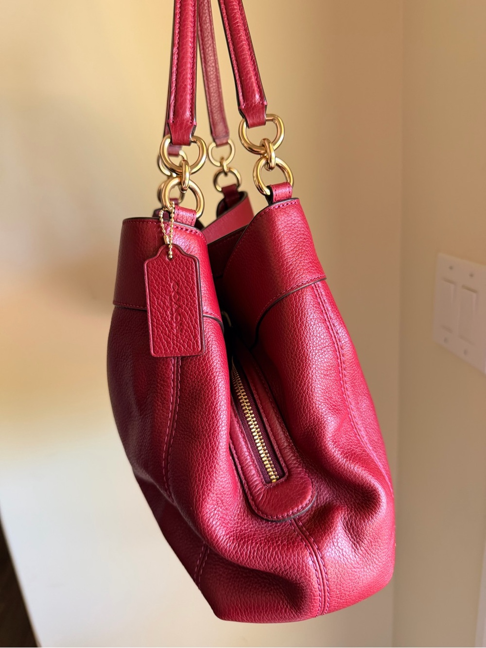 Coach Lexy Pebbled Leather Shoulder Bag in Wine Red with Gold Hardware - Picture 5 of 13